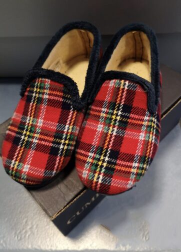 ZAPATILLAS CASA NIÑO