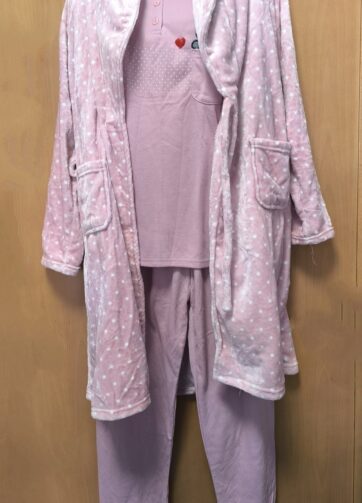 PIJAMA+BATA MUJER