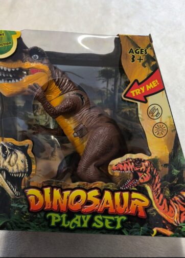 DINOSAURIOS CON LUZ Y SONIDO