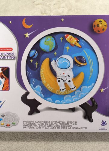 PINTURA CON ESCAYOLA ASTRONAUTA