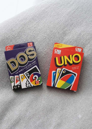 JUEGO DE MESA UNO Y DOS